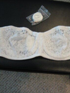 Wacoal Halo Lace Strapless Bra Underwire Size 34D White with Straps